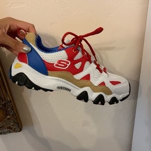 Skechers one piece size 6